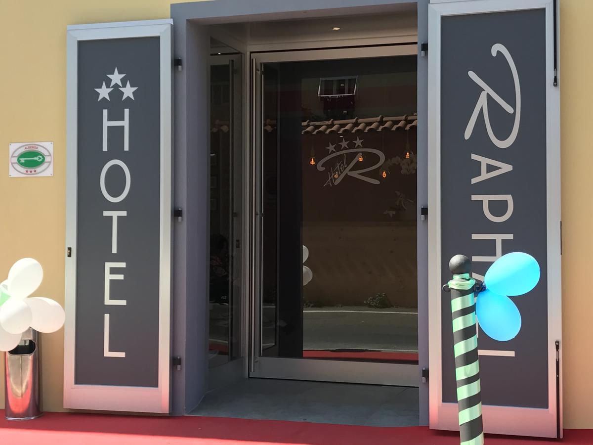 Hotel Raphael Бордигера Экстерьер фото